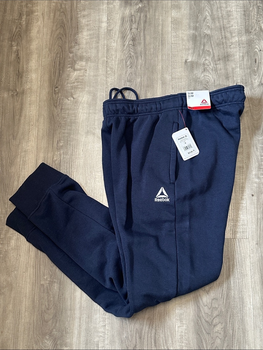 Reebok Men’s Dark Navy Blue Jogger Sweatpants NWT